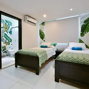 https://tropical-breeze-apartamentos.sanandreshotels.com
